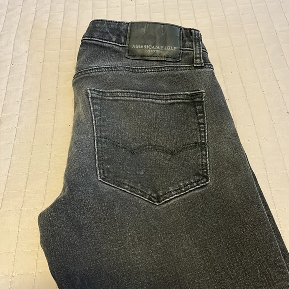 American Eagle jeans - Picture 2 of 3
